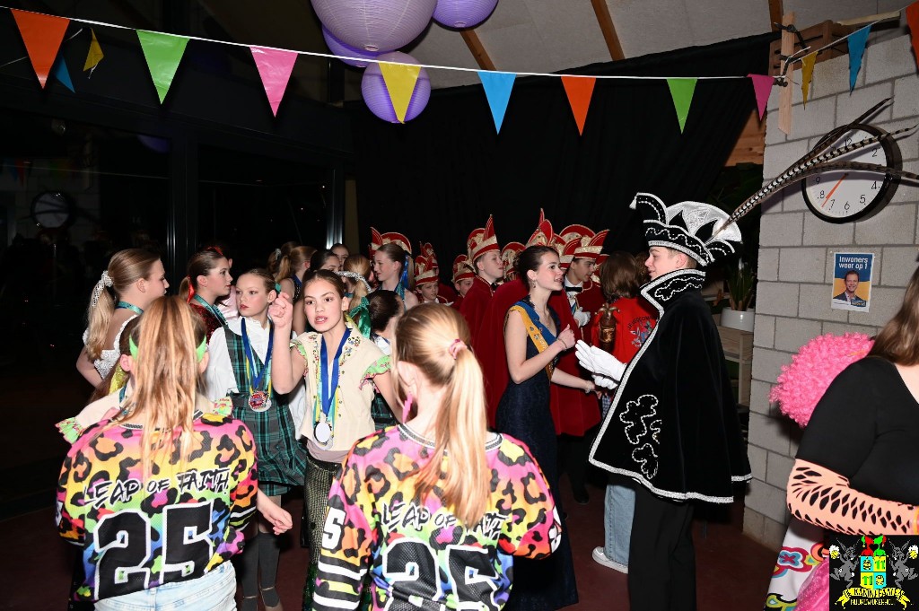 ../Images/Jeugddisco Glow in the Dark 004.jpg